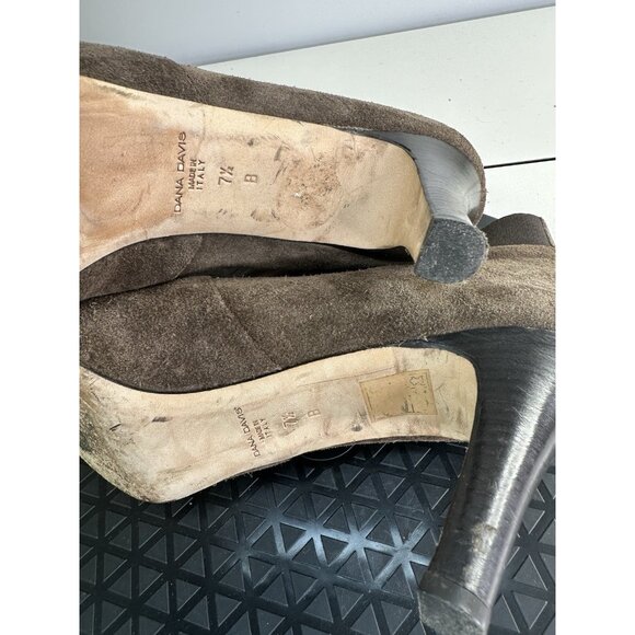 DANA DAVIS Brown Suede Leather Ankle Booties Sz 7.5 B - Picture 10 of 11